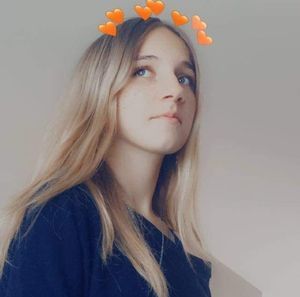 Meet your Posher, Lauralie